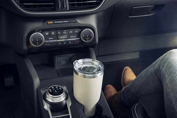 Ford Escape vs Toyota 4Runner Interior