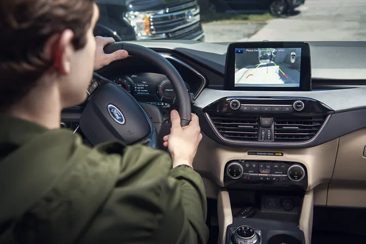 2022 Ford Escape SE Plug-In Hybrid Technology Features