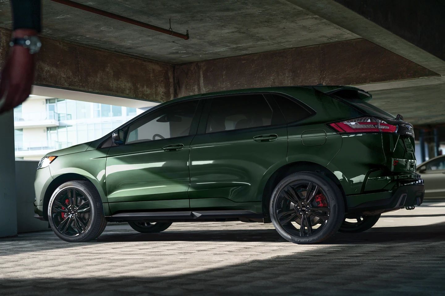 Ford Edge vs Toyota Highlander Safety Features
