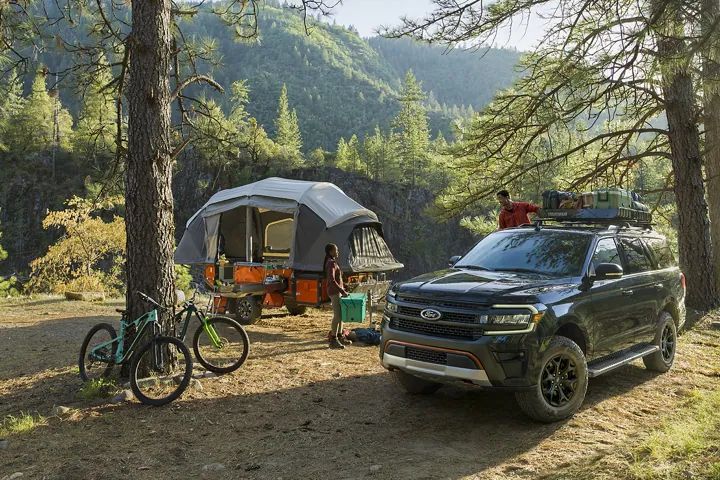 2022 Ford Expedition Towing & Performance Features