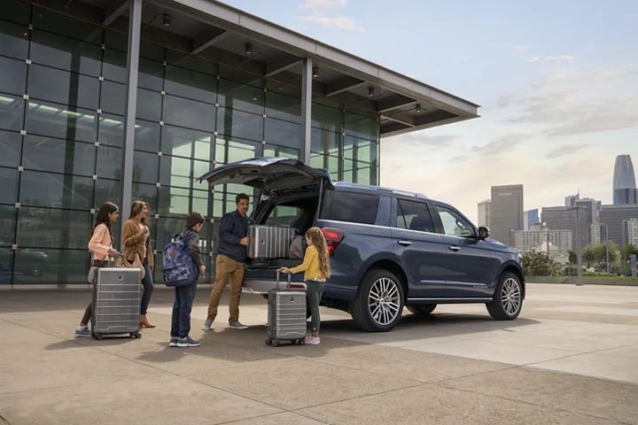 Ford Lease Specials, Offers, and Incentives near Pekin, IL