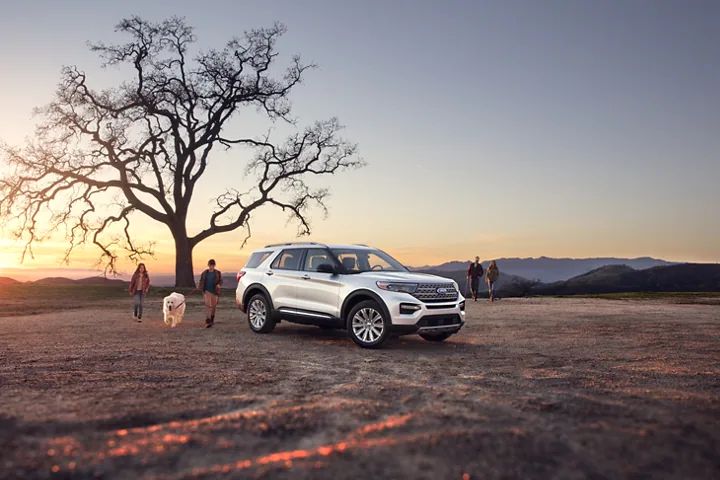 2022 Ford Explorer XLT 