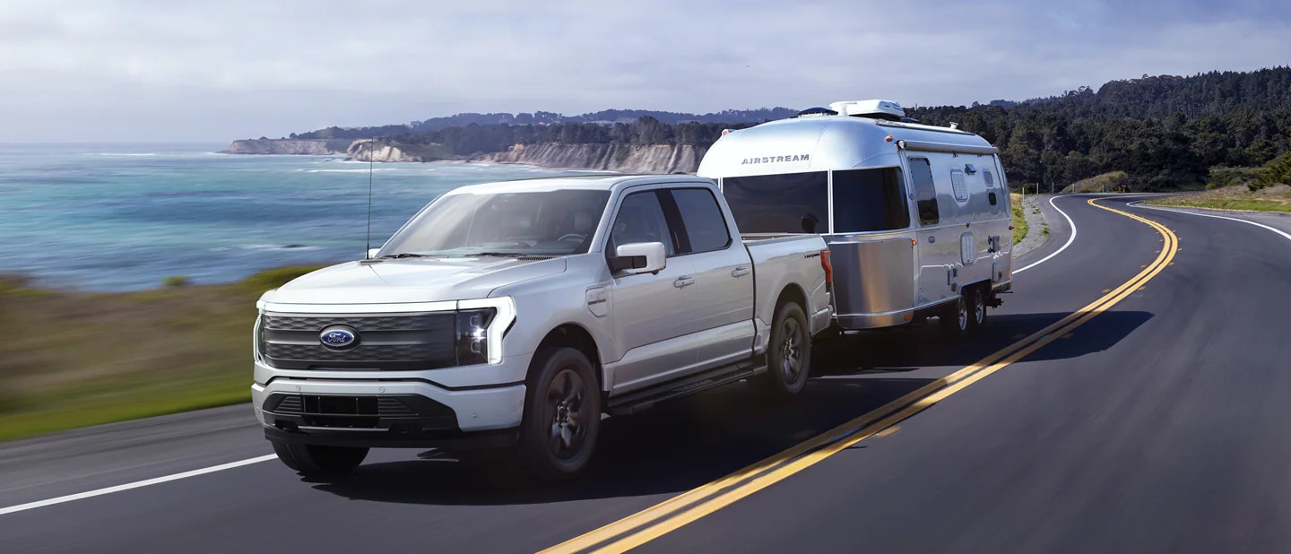 2022 Ford F-150 Lightning Towing Capacity 