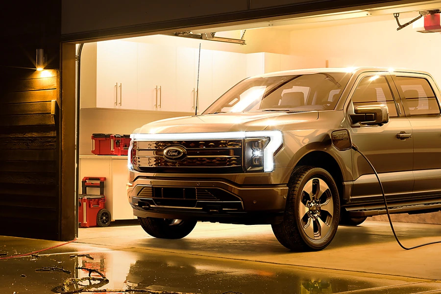 How much does the 2022 Ford F-150 Lightning cost?