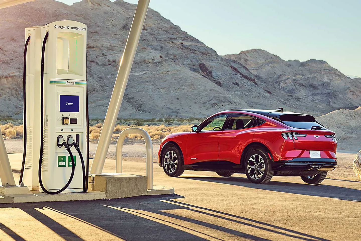The Ford Explorer Platinum available at Jack Demmer Ford in Wayne, MI